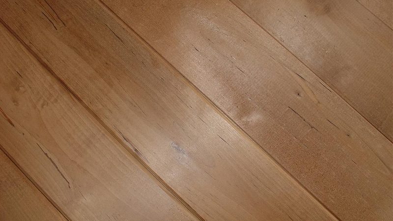 实木门烤漆与免漆：优缺点对比解析